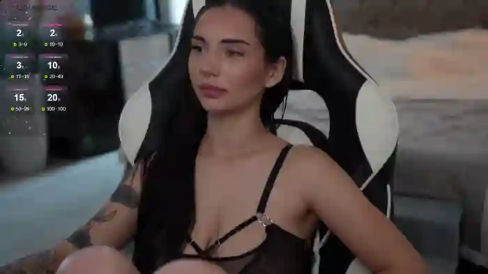 2025/06/30/stripchat-lindawarners-13-42-22