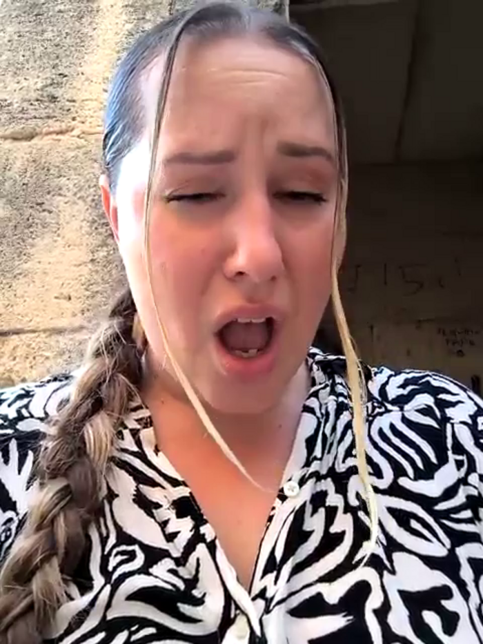 Mona_Plus
