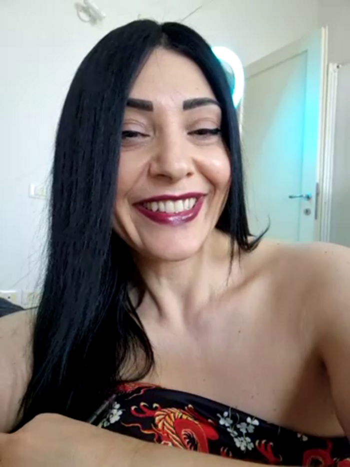 AryaSummersReal