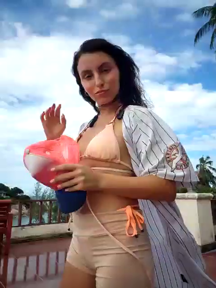 Izabella_Bella