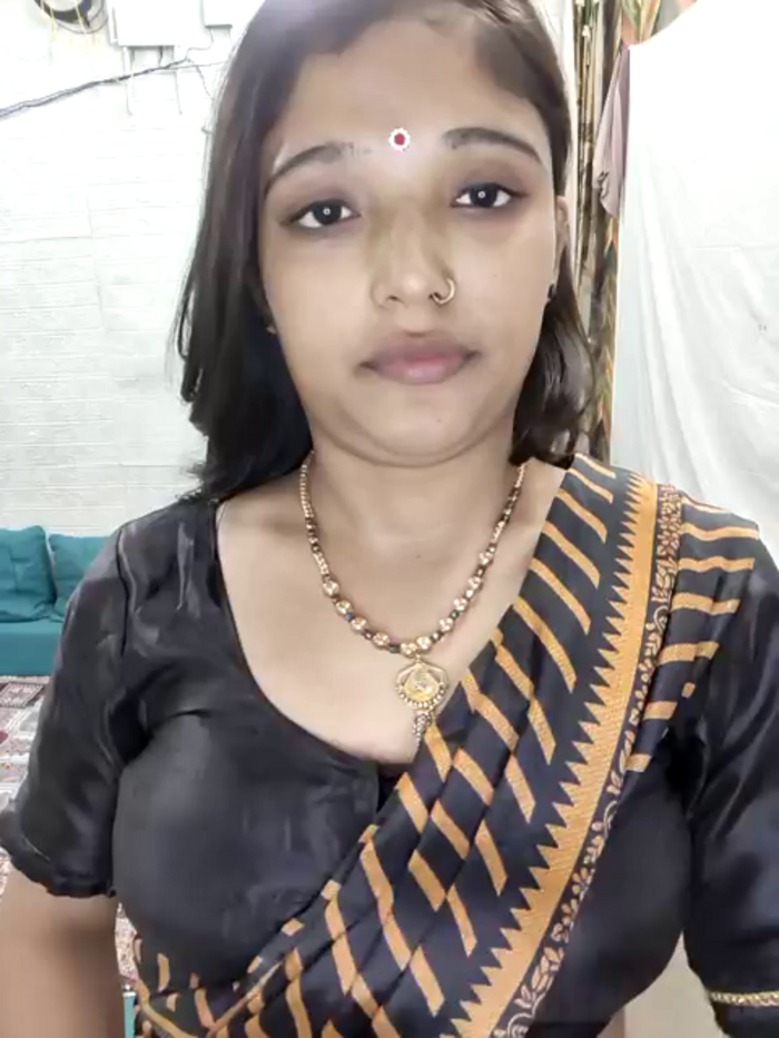 KISSING_QUEEN