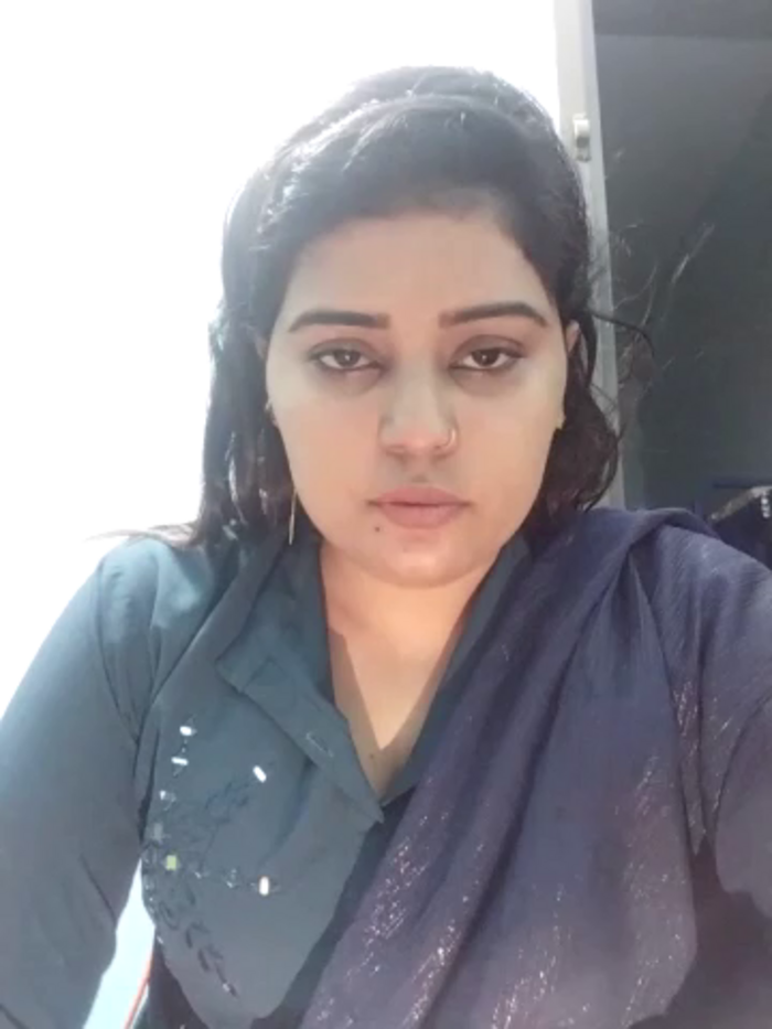 Cute-Priya59