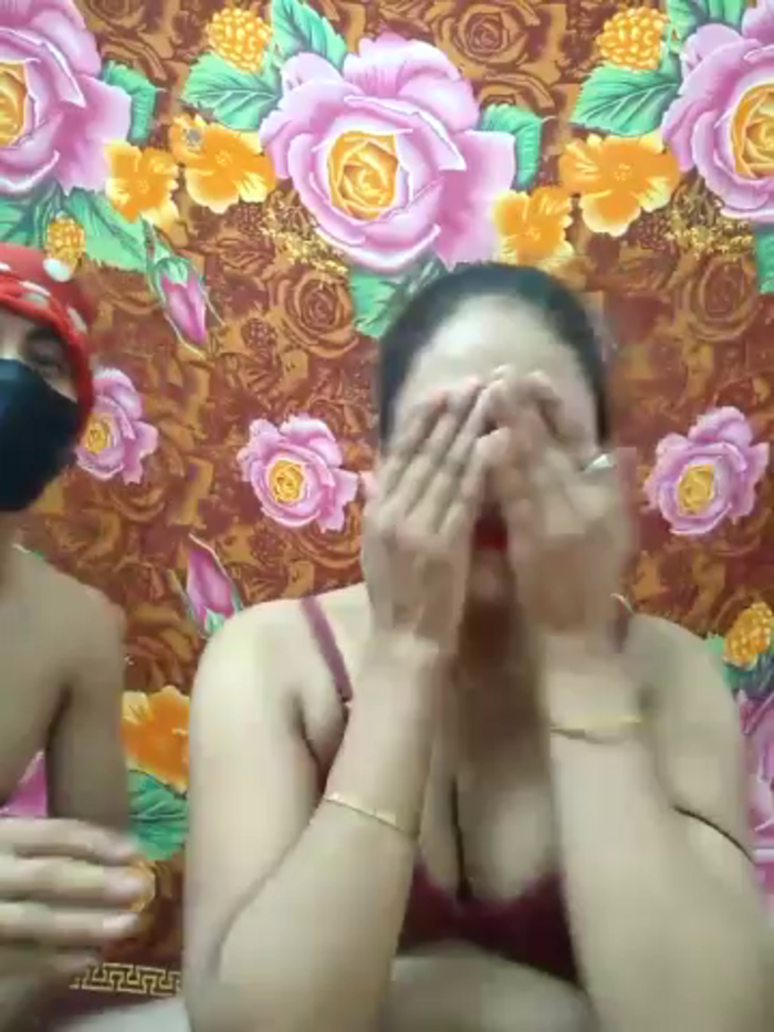 Seducing_couple