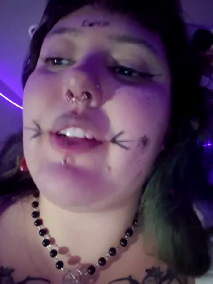 Cutegothcrybabyx