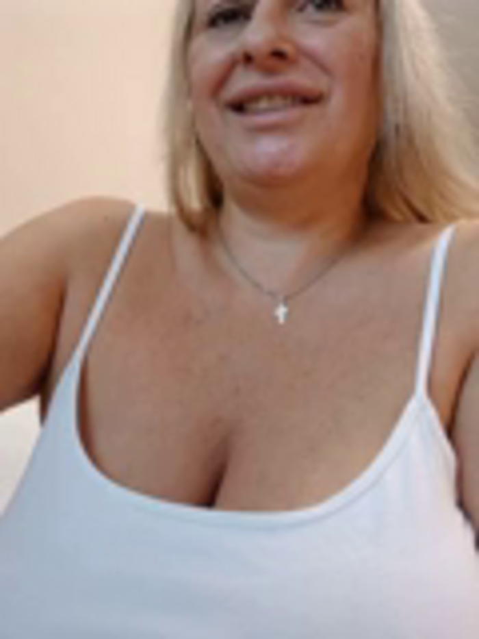 Liana_MilfHot