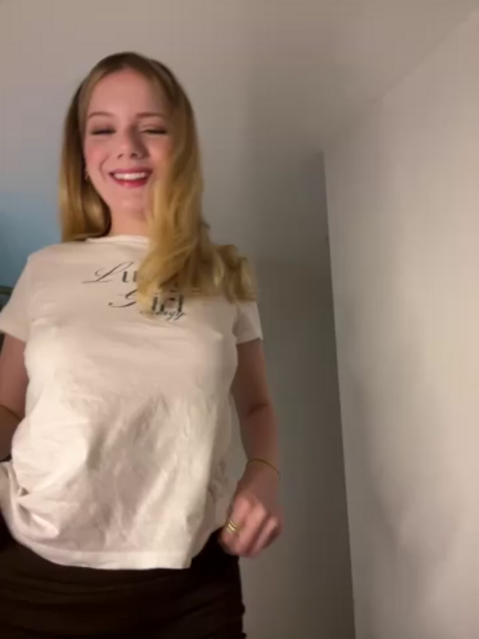 NicoleCut