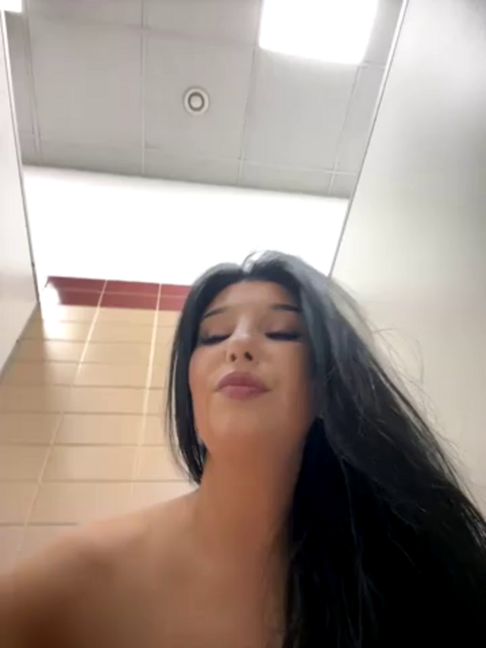 Tisha_Busty