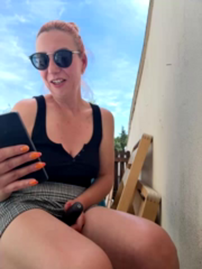 YNA_ELLA