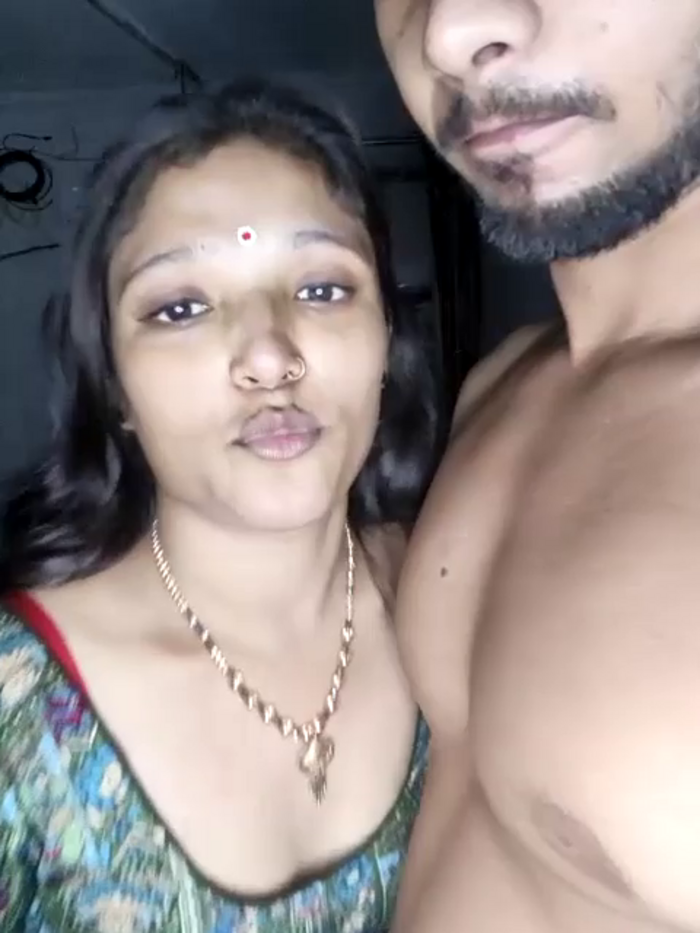 KISSING_QUEEN