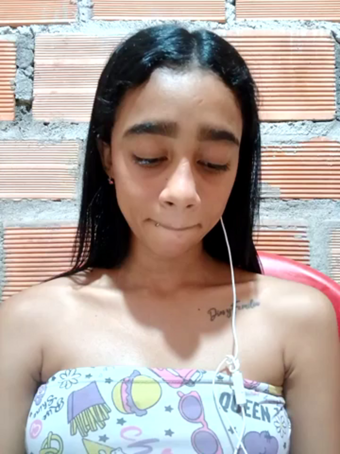 Zoe_Sweett18