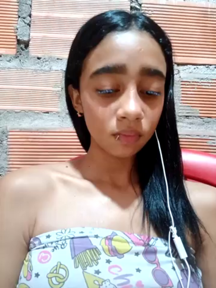 Zoe_Sweett18