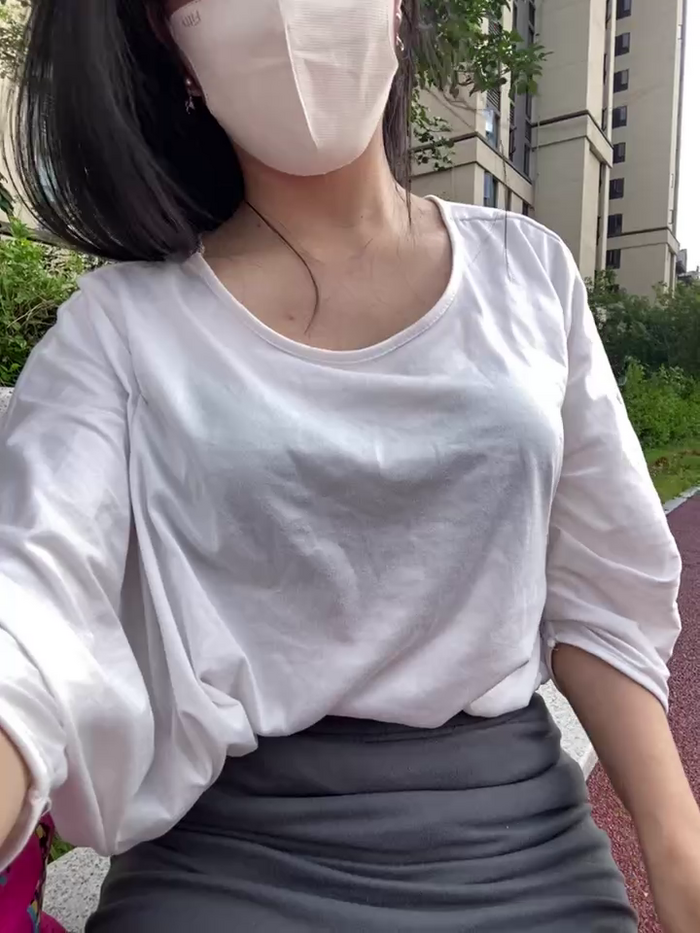 Nide_Claire
