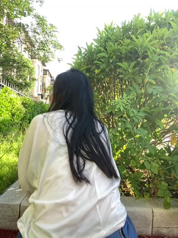 Nide_Claire