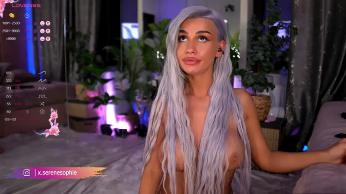 Serene_Sophiex