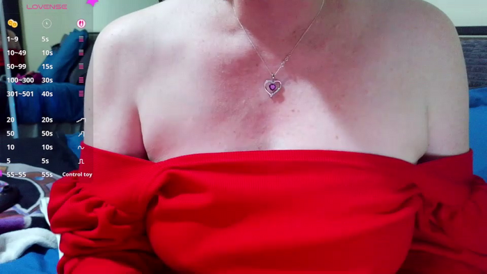 PlayfulcurvyyMilf