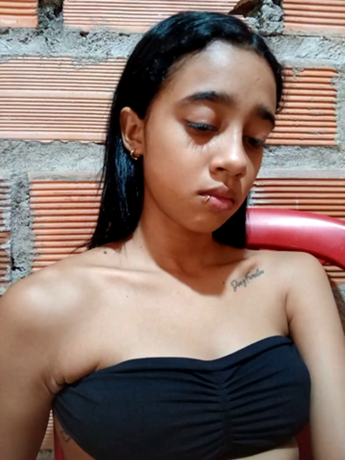 Zoe_Sweett18