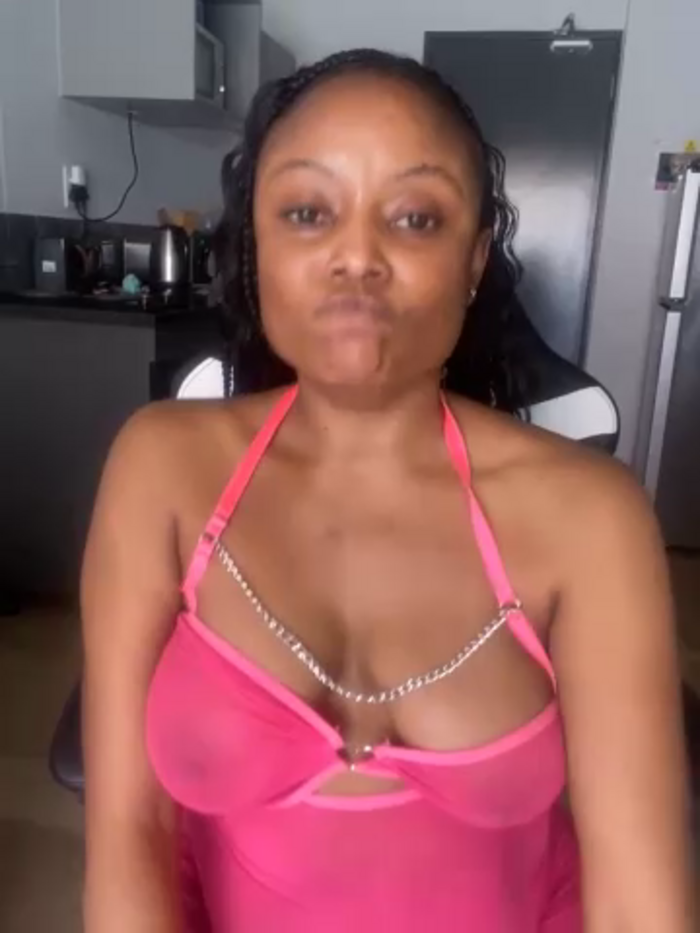 SexyDee025