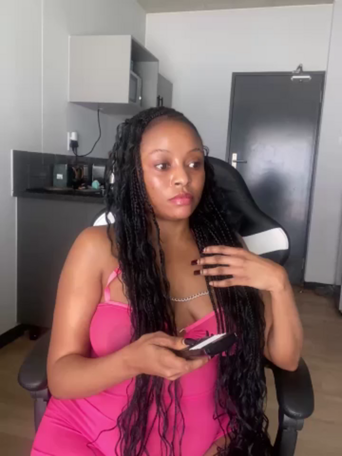 SexyDee025