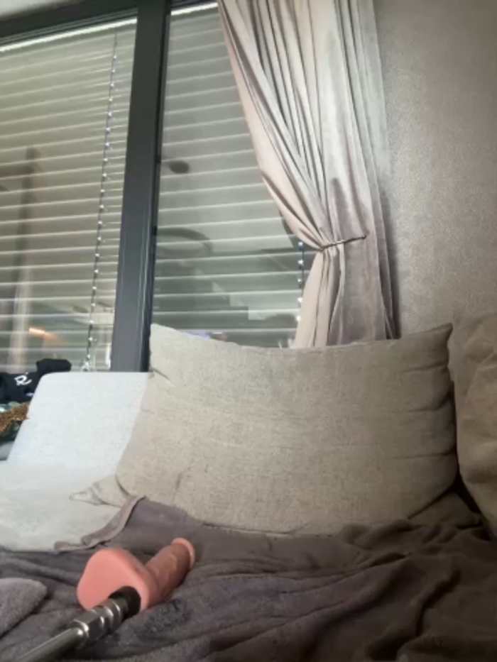 Bella-Tight