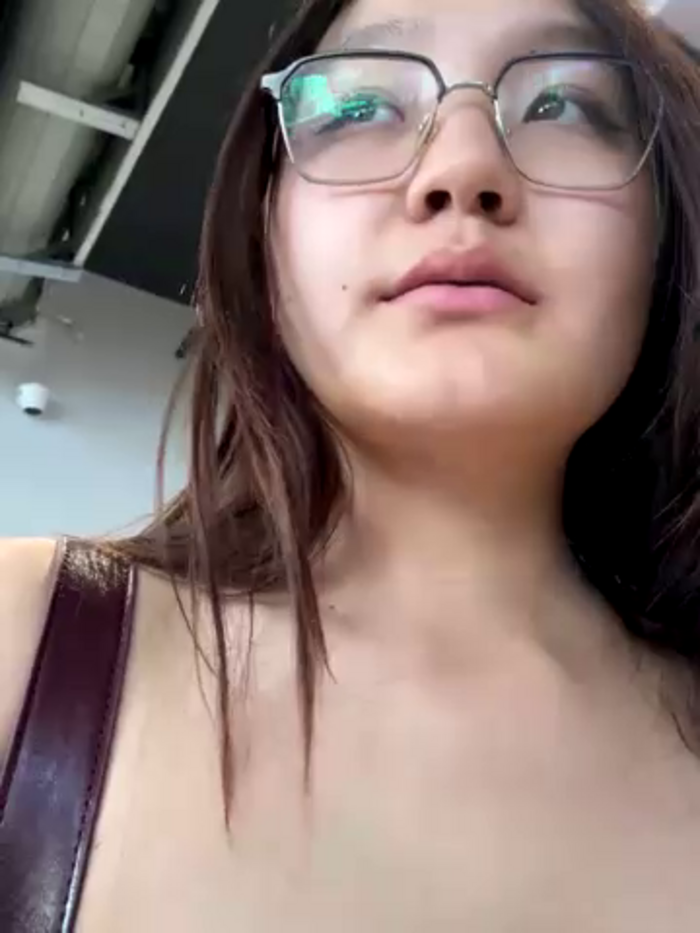KissMeEva