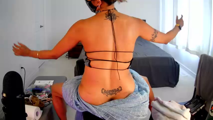 Ravishing_Roma