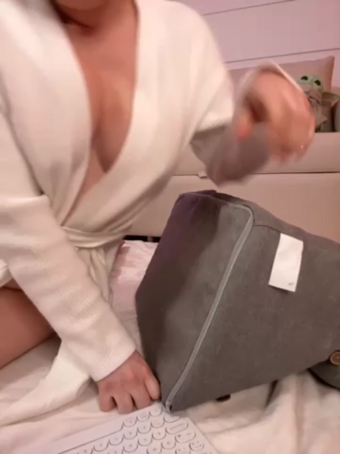 Sharon_07