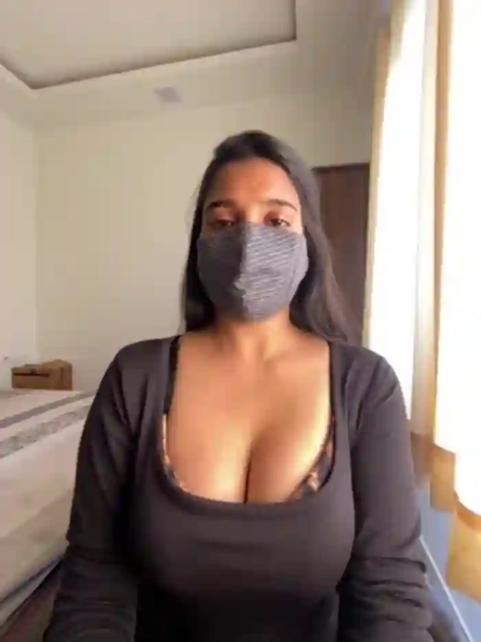 2025/07/11/stripchat-miss_lina-08-20-01