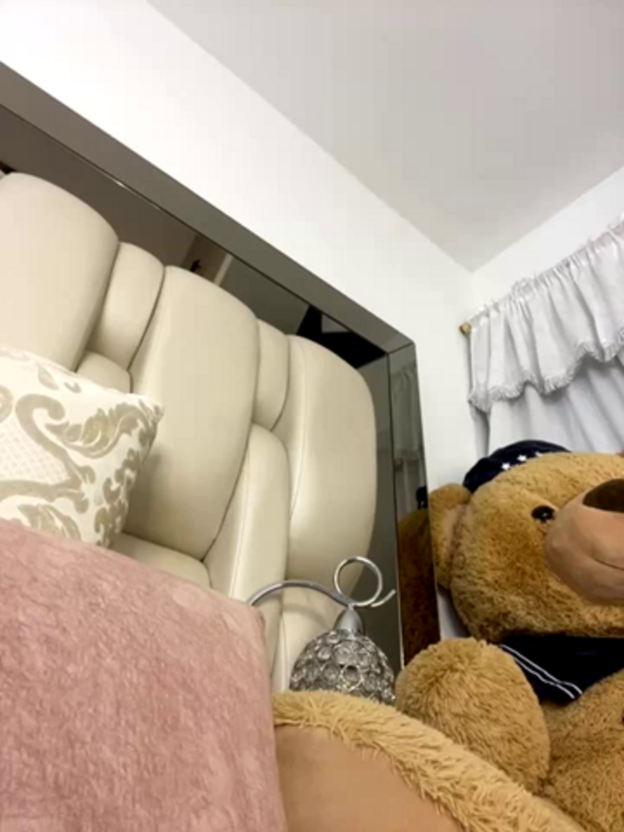 ALISSON_FOXXX1