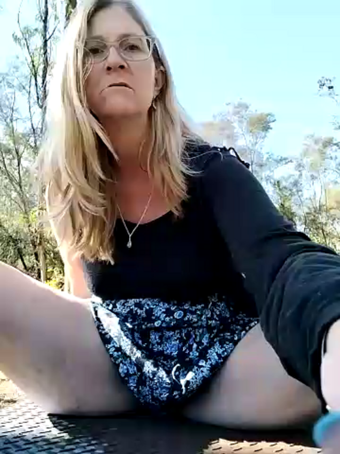 Arseralian_Milf