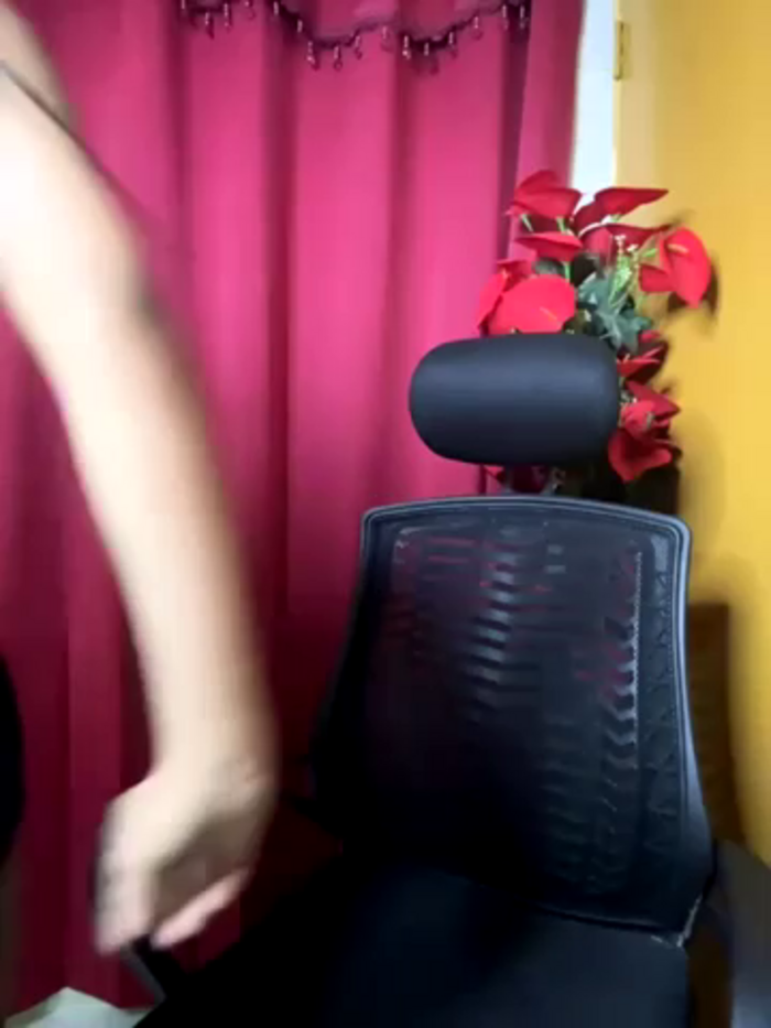 Hotty_Pinky99