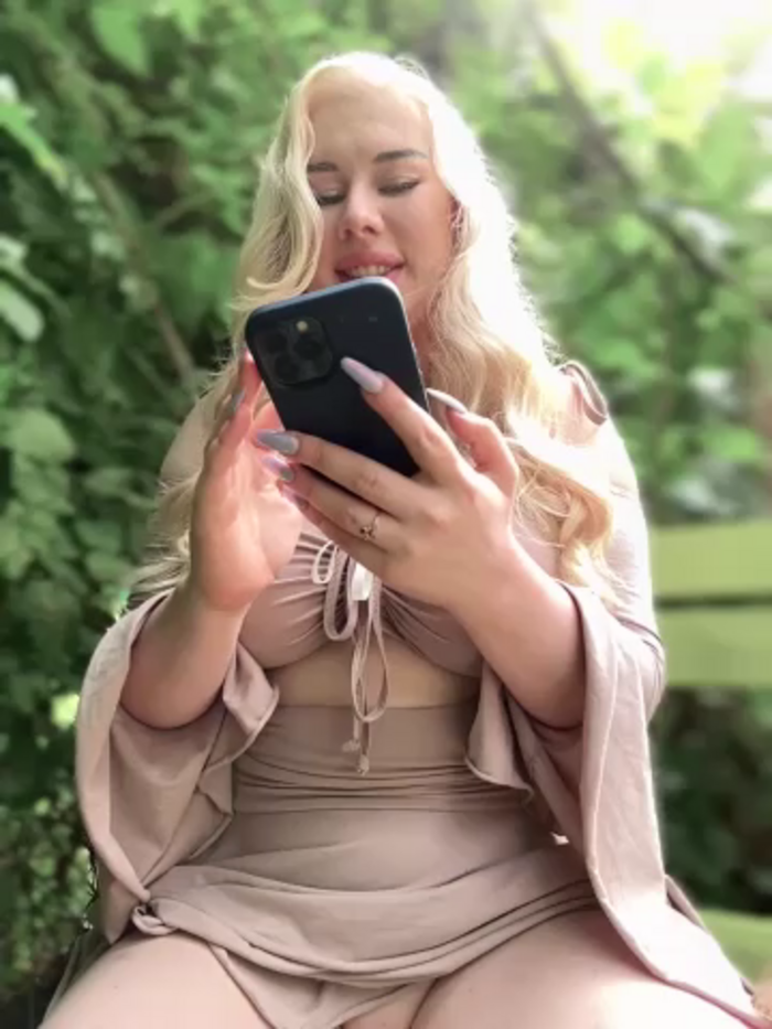 LaraHollywood