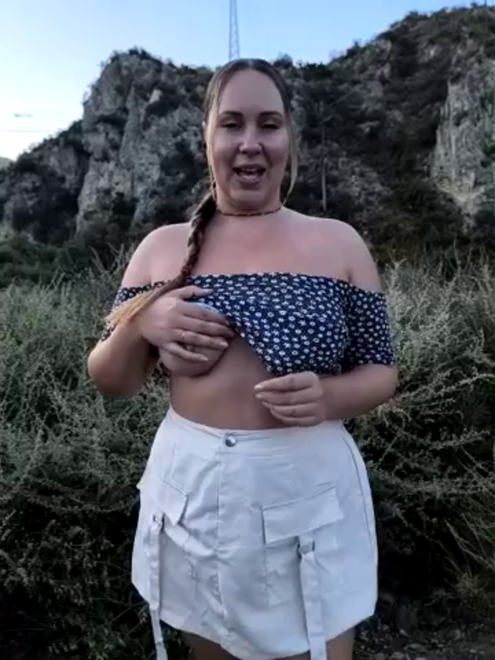 Mona_Plus