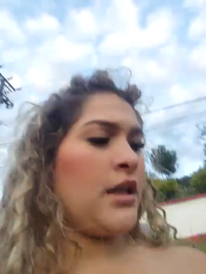 Sara_smiiith211