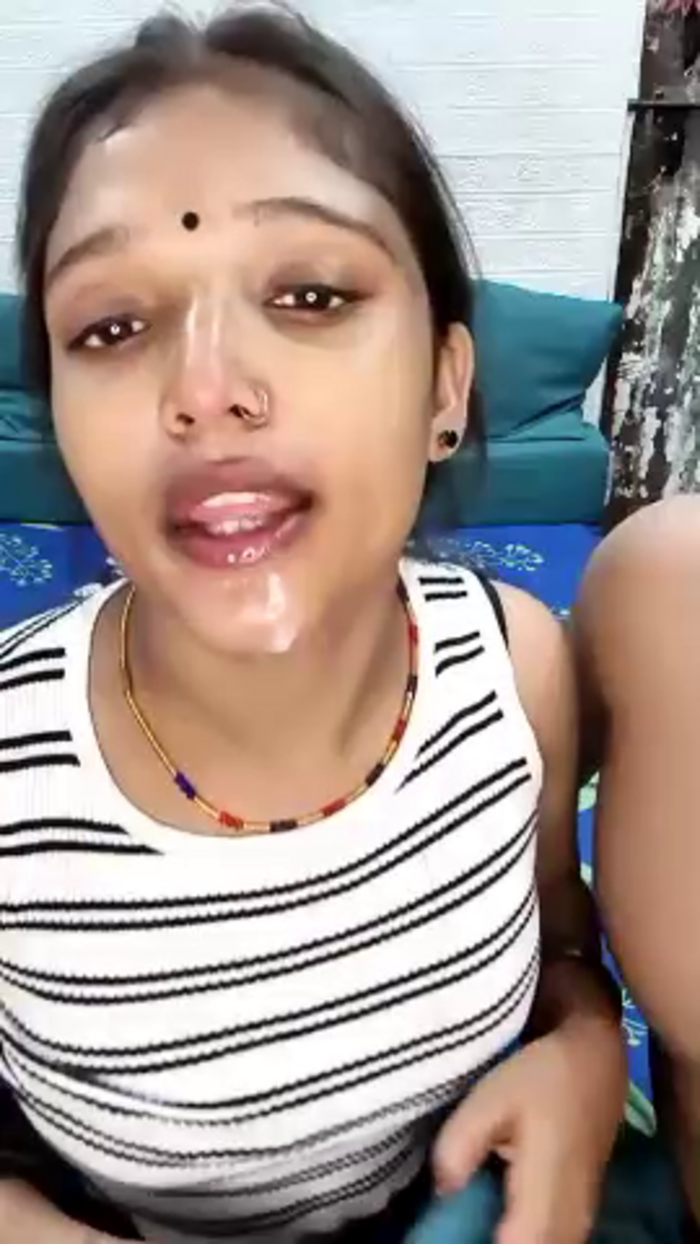 KISSING_QUEEN