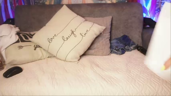 Amelia_LOV