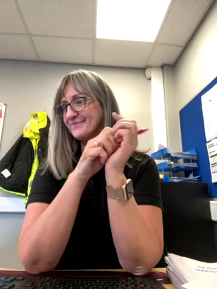 LILY-UK-MILF