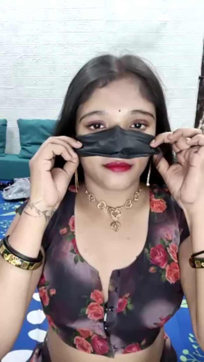 KISSING_QUEEN