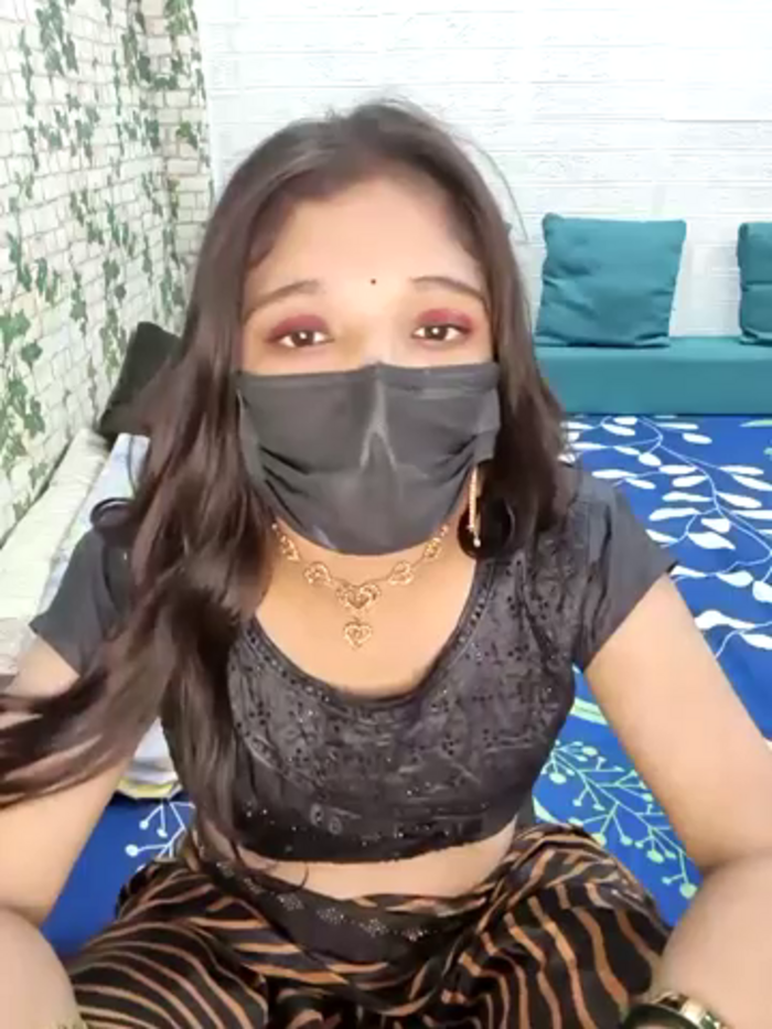 KISSING_QUEEN