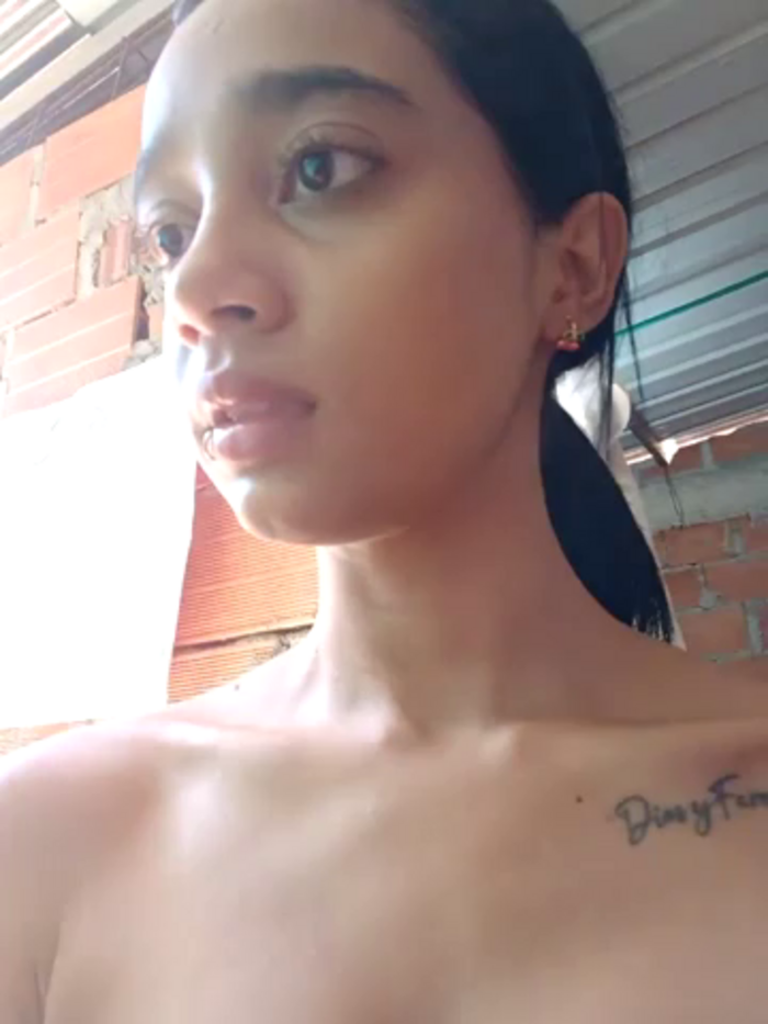 Zoe_Sweett18