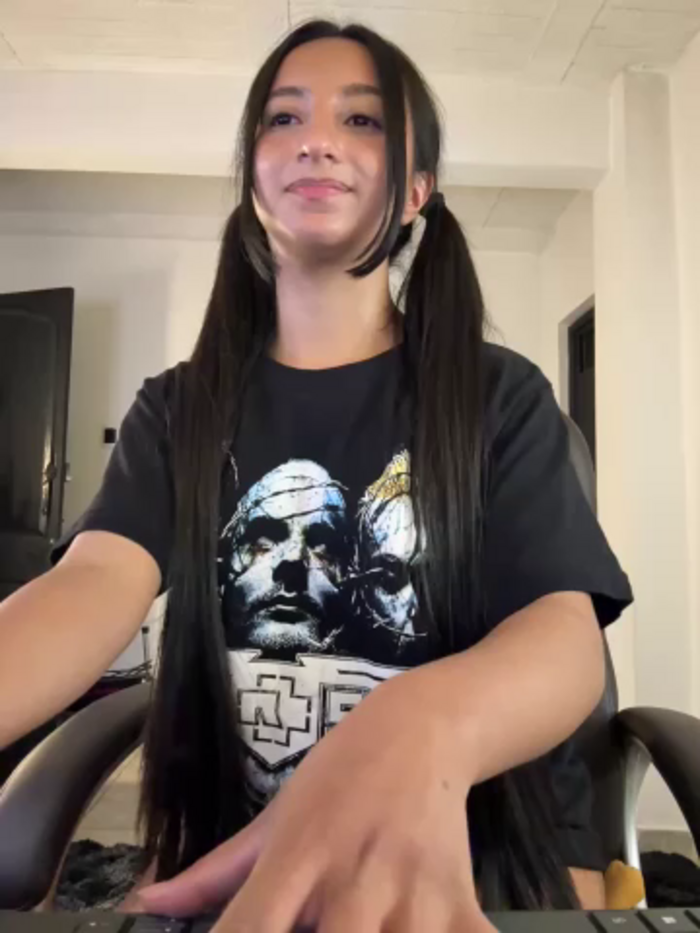 aly_golden_