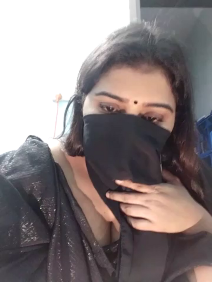 Cute-Priya59