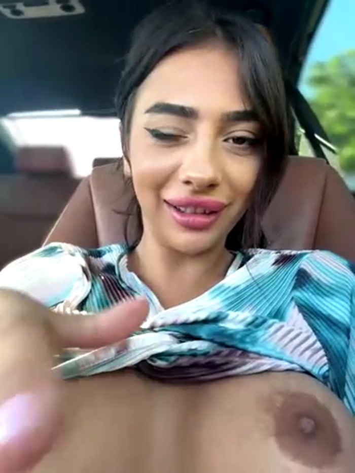 LaraVegas_