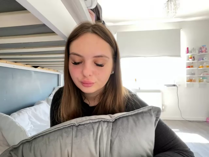 Teasing_teen