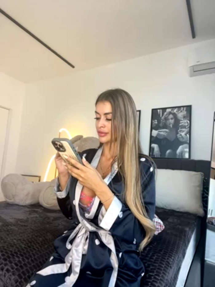 _Luxie_