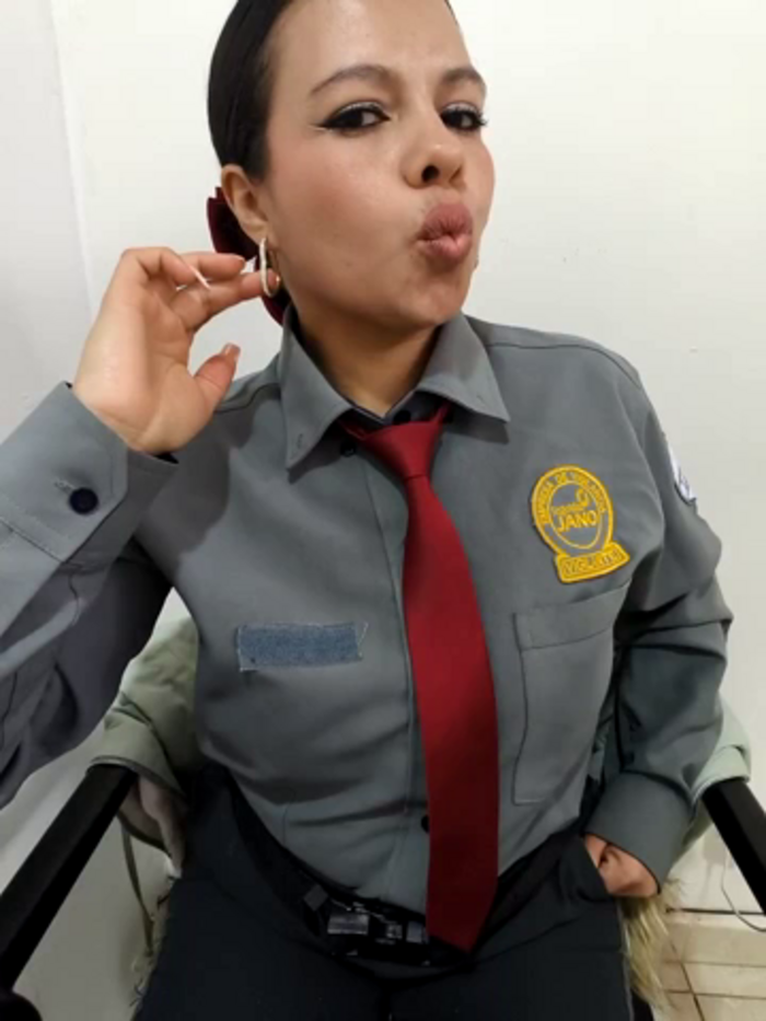 Ariana-07