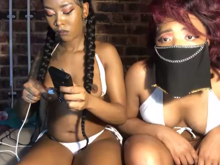 TyraaLee