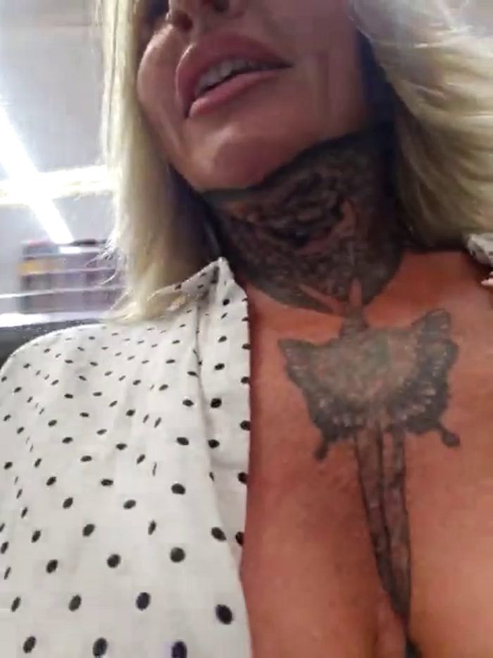 YourMommyBlair