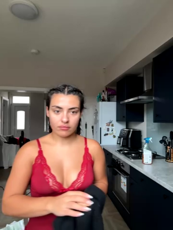 cute_carly_