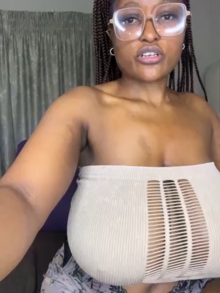 Bustygoddess32