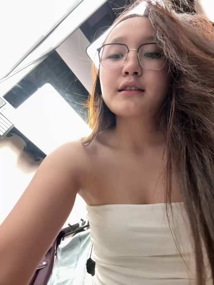 KissMeEva